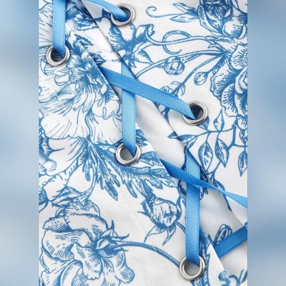 Elegant Blue Floral Dress - Picture 3 of 4